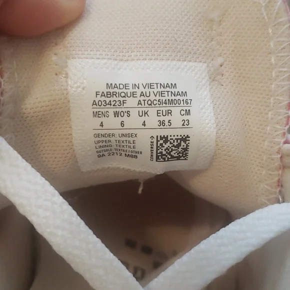 CONVERSE Chuck Taylor All Star, Bight Pink Sneaker. Men's Size 4, Women's Size 6 - Picture 11 of 13